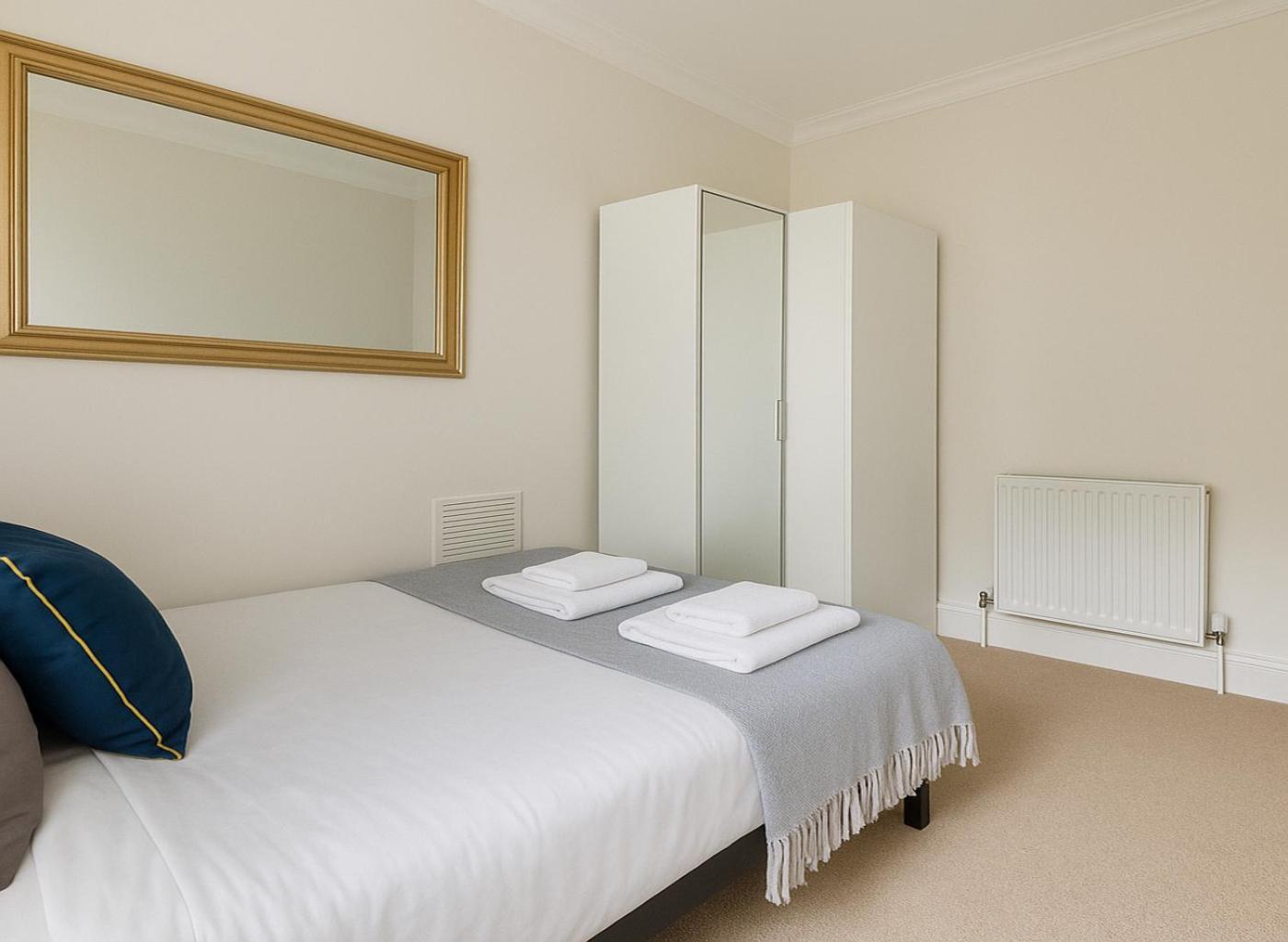 Apartamento Flat - 3 Min To West Kensington Station Londres